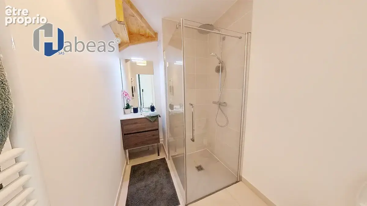 Élégant T3 Duplex avec 2 Loggias à Villeurbanne - photo 12