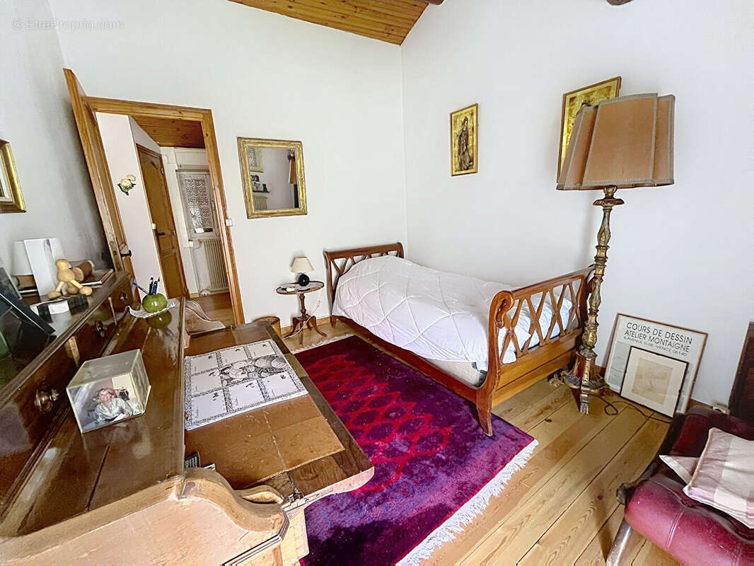 Maison de caractère au coeur de Lunel-Viel avec 813 m² de terrain - photo 12