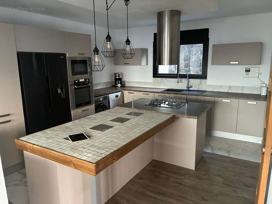 Maison à SAINT-DENIS