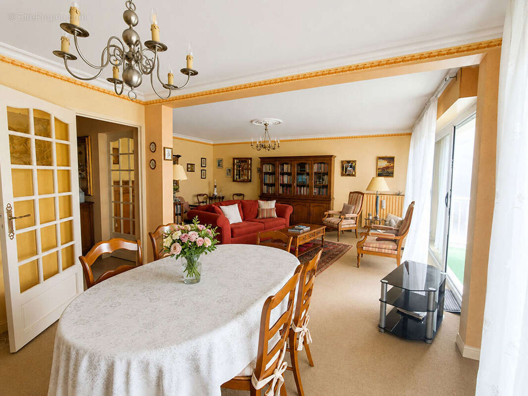 Appartement à LAVAL