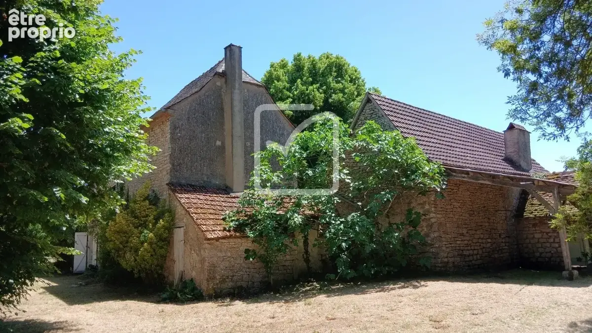 Maison en pierre avec dépendances et jardin - photo 9