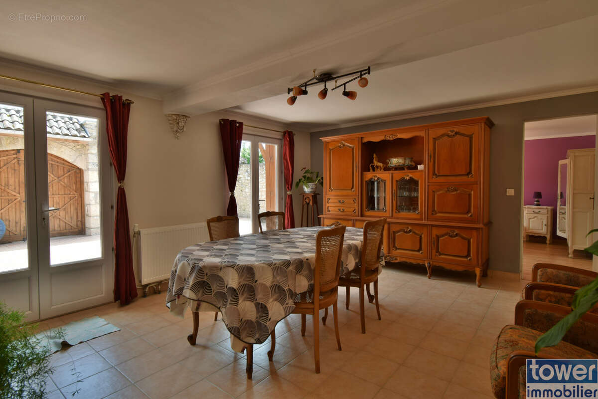 Maison à EYMET