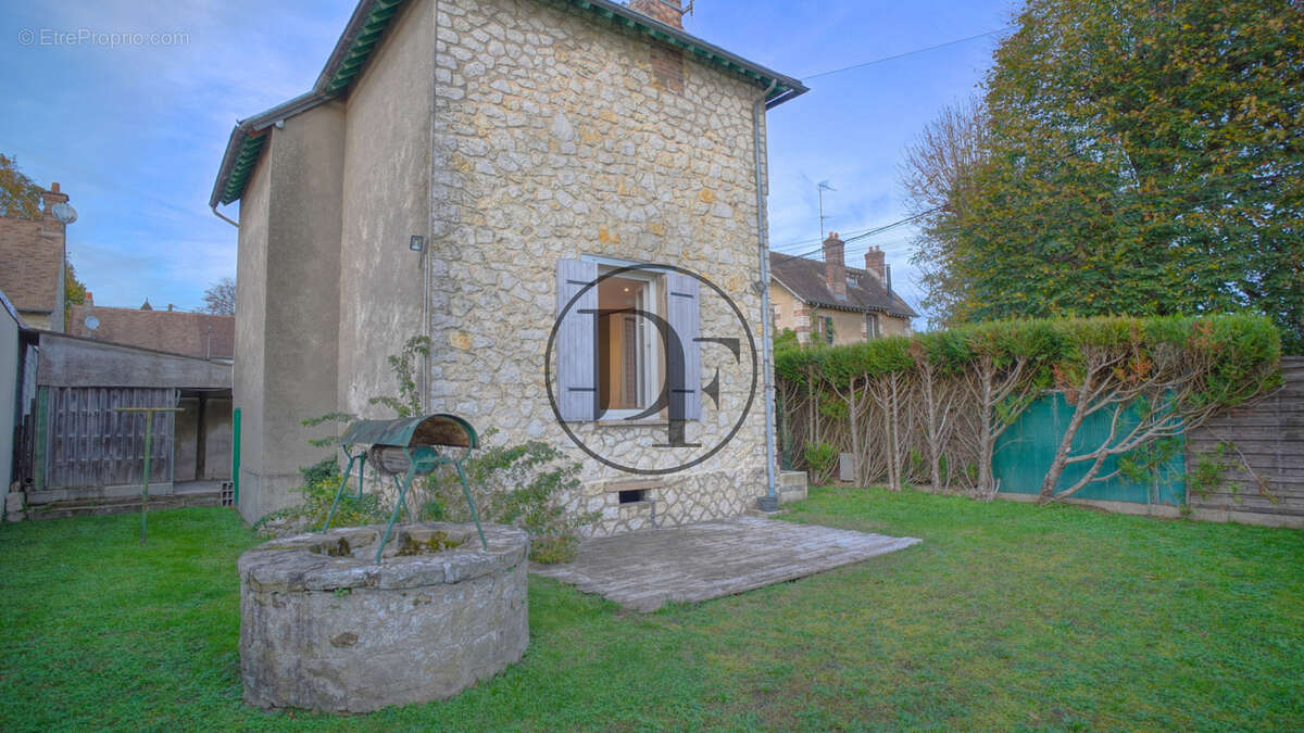 Maison à BOURRON-MARLOTTE