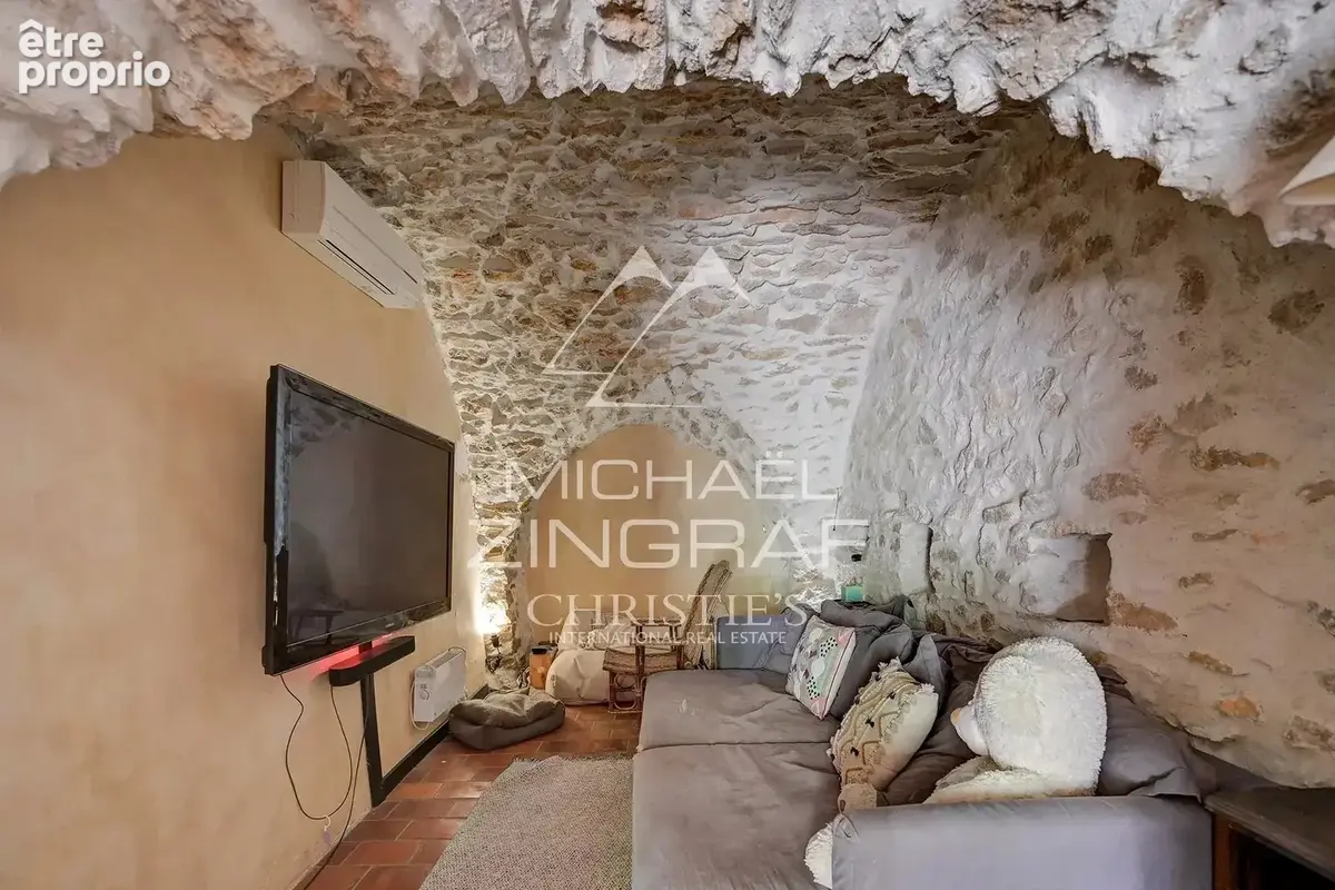 Propriété d'Exception Aux Portes d'Aix-en-Provence : Magnanerie du XVIIIe Rénovée - photo 22