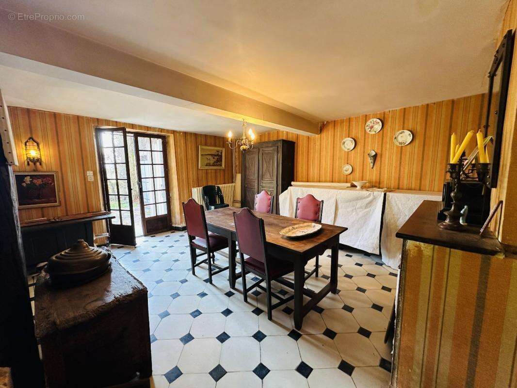 Maison à TAURIGNAN-VIEUX