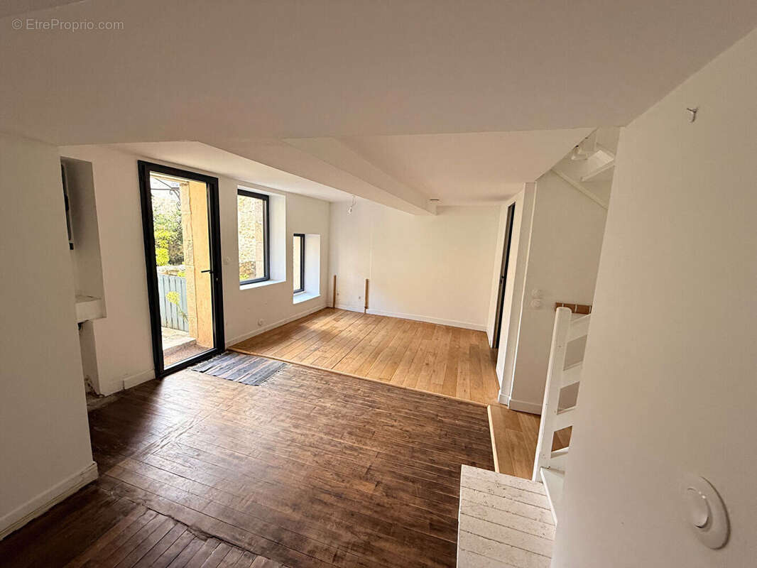 Maison à SAINT-JULIEN-L'ARS