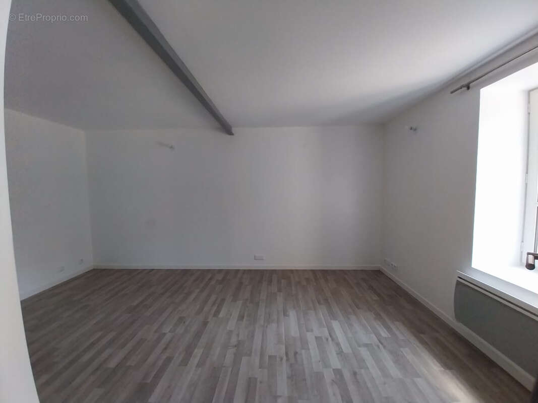 Autre à SAINT-BENOIT