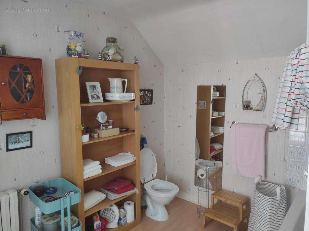 Maison à SAINT-JEAN-D'ANGELY