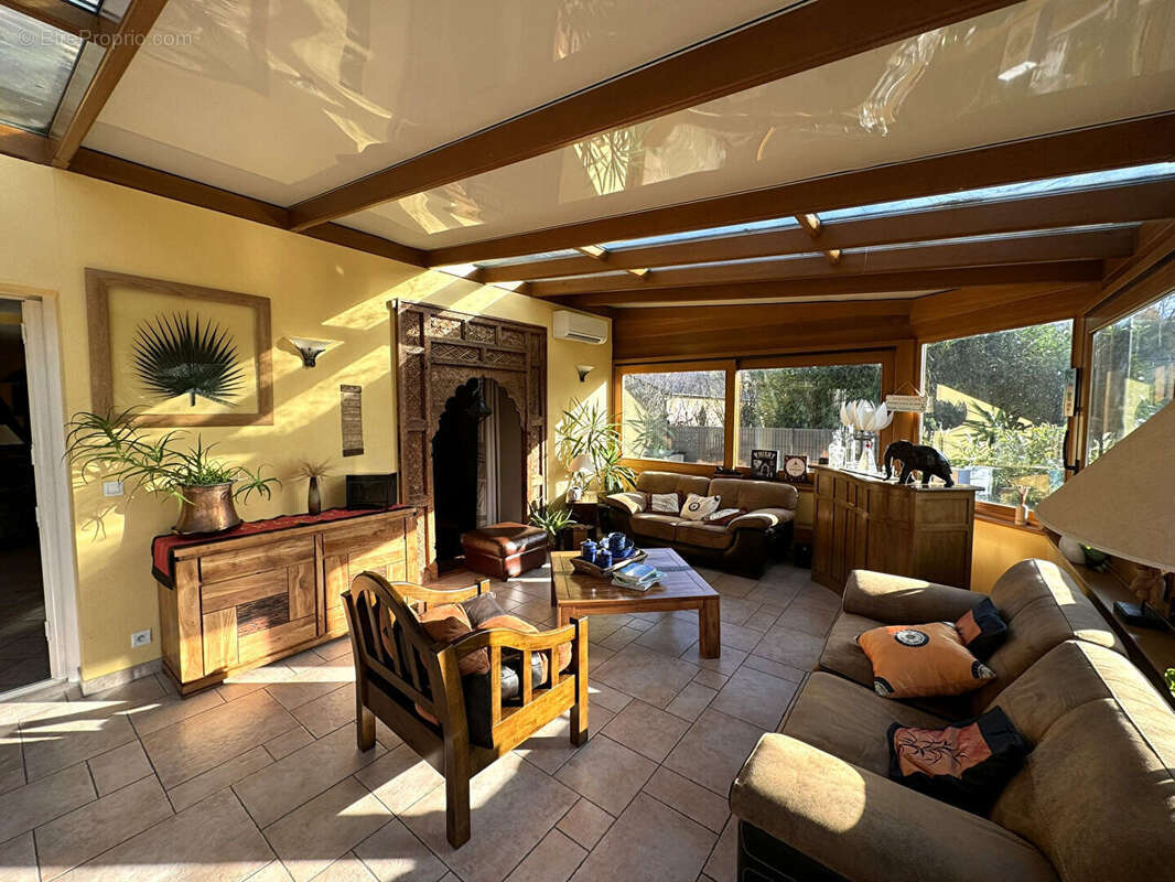 Maison à CRESPIERES