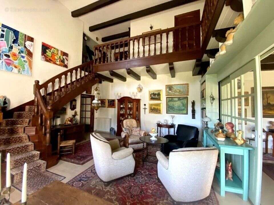 Maison à PUY-L'EVEQUE