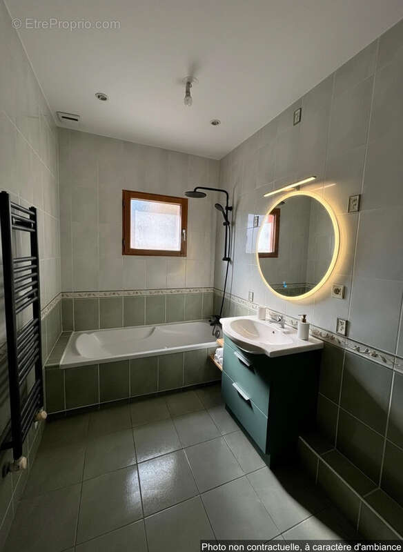 Appartement à LIMAS