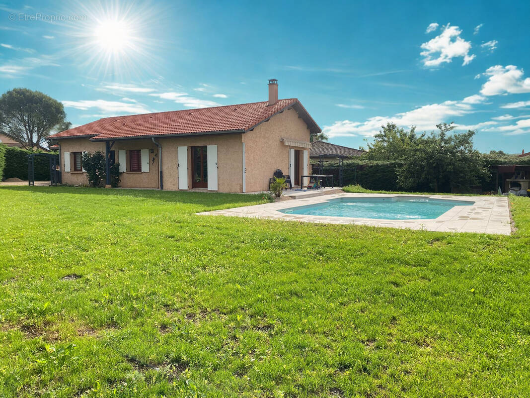 Maison à SAINT-GERMAIN-SUR-L'ARBRESLE