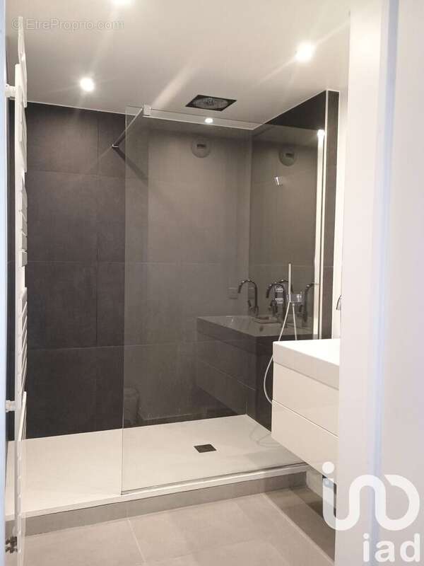 Photo 7 - Appartement à LA GARENNE-COLOMBES