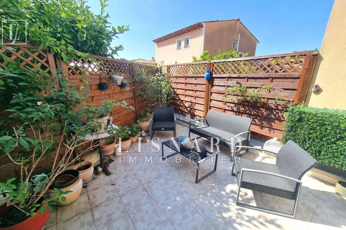 Maison 112 m² à Vallauris  - photo 2