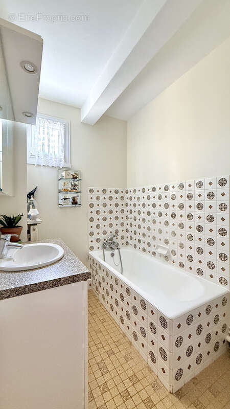 Appartement à LYON-5E