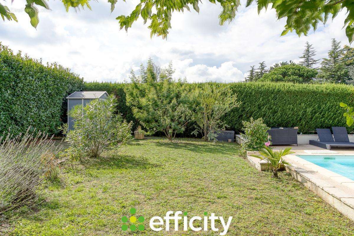 Maison à AUBERIVES-SUR-VAREZE