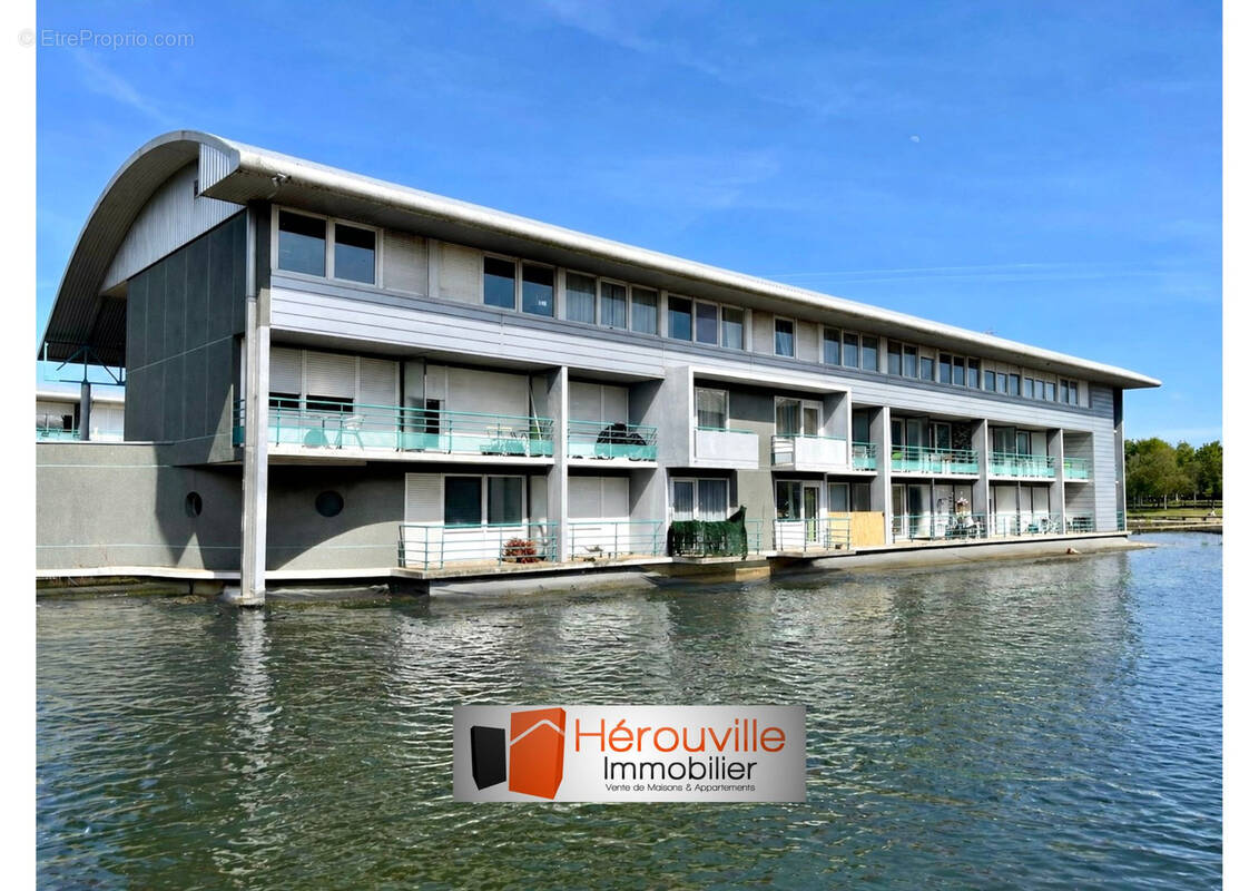 Appartement à HEROUVILLE-SAINT-CLAIR