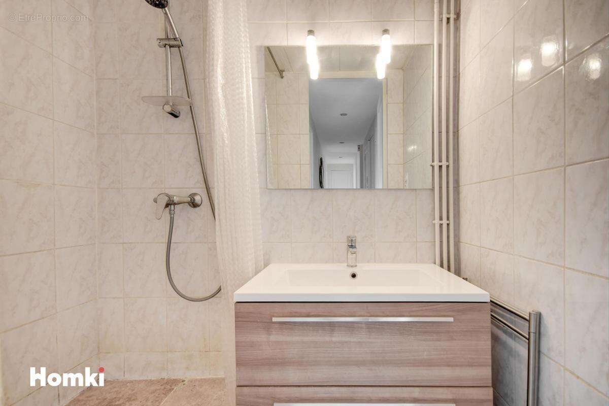 Appartement à MARSEILLE-7E