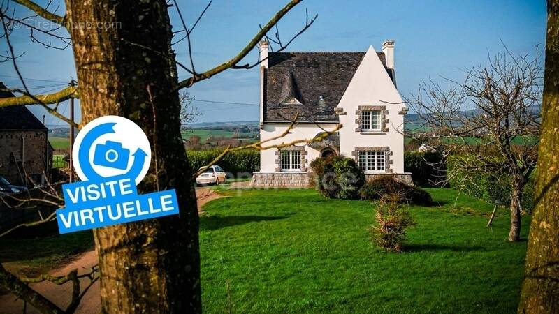 Maison à PLONEVEZ-PORZAY