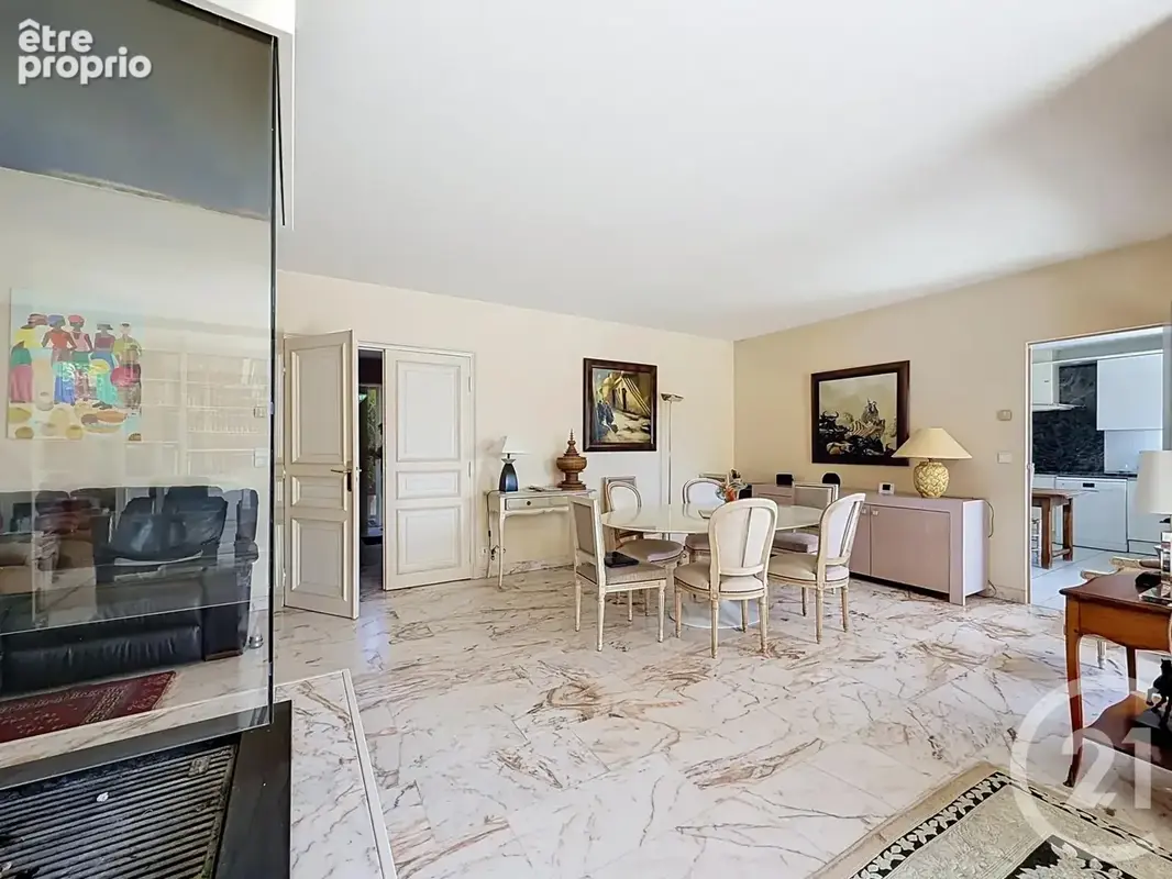 Maison 10 pièces 330 m² à vendre à Chartres (28000) - photo 6