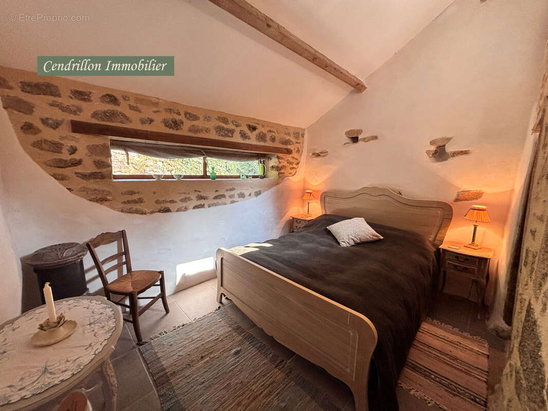 Maison à CHATELUS-LE-MARCHEIX