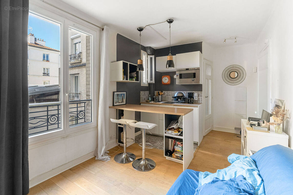 Appartement à PARIS-17E