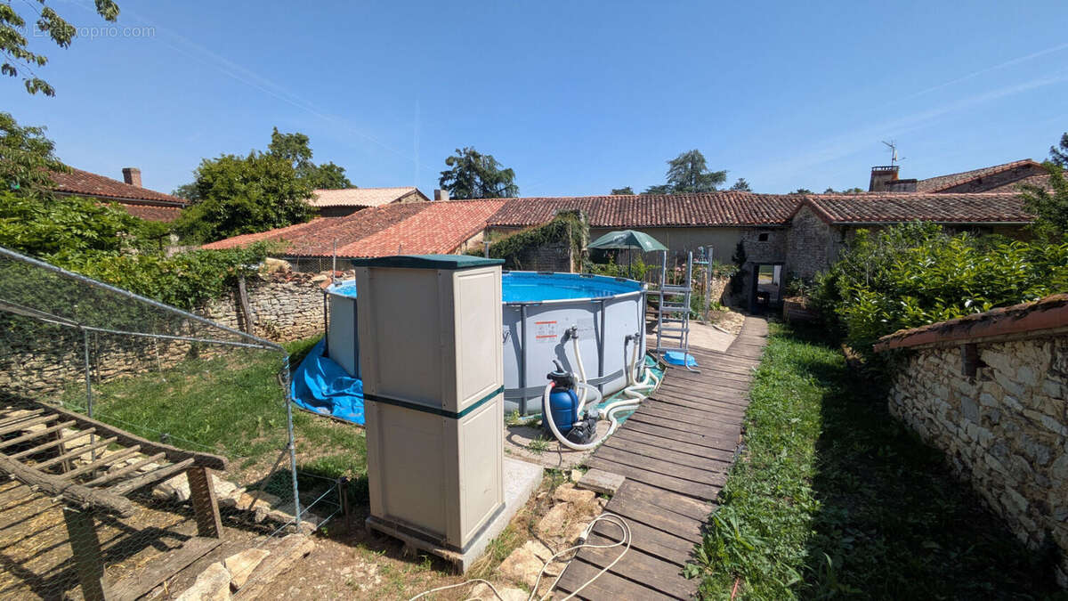 Maison 131m² à payroux - photo 2