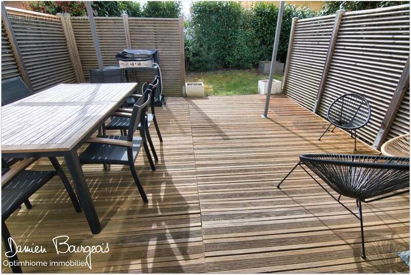 Maison à SAINT-GENIS-POUILLY