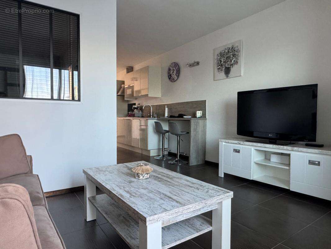 Appartement à SIX-FOURS-LES-PLAGES