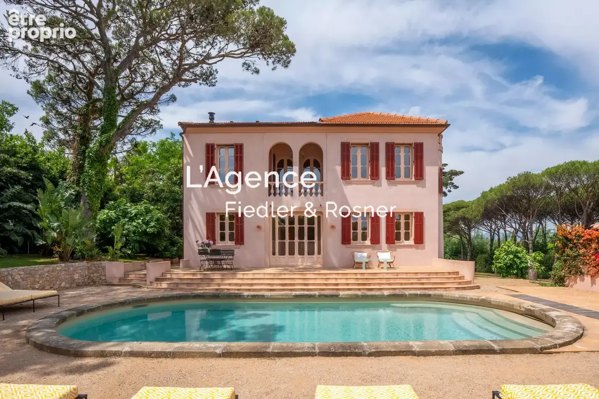 Ref 671 : saint-tropez centre - bastide entierement rénovée - photo 2