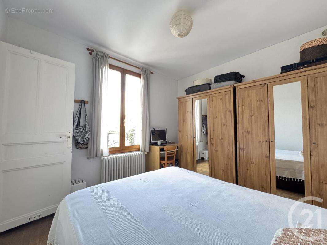 Appartement à FONTENAY-SOUS-BOIS