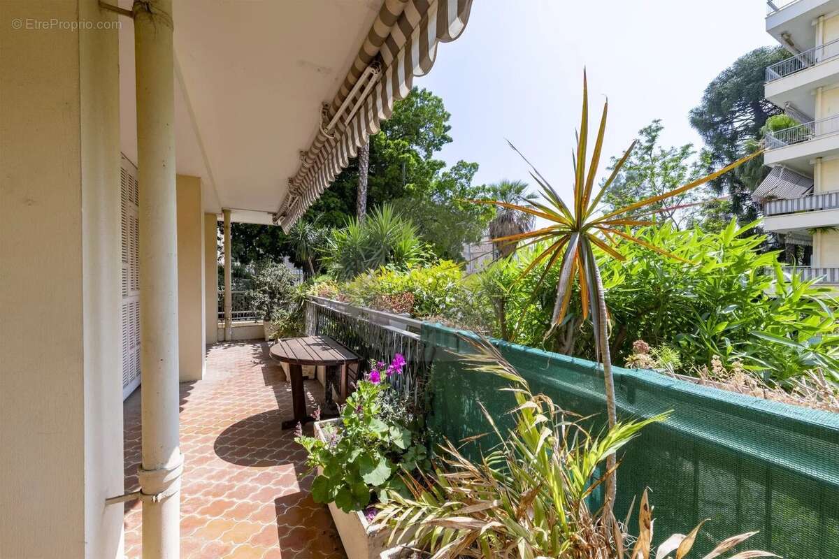 Appartement à MENTON