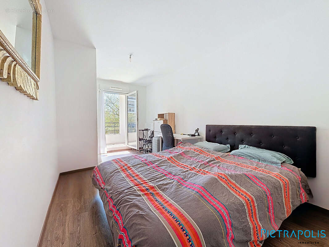 Appartement à SAINT-GENIS-POUILLY