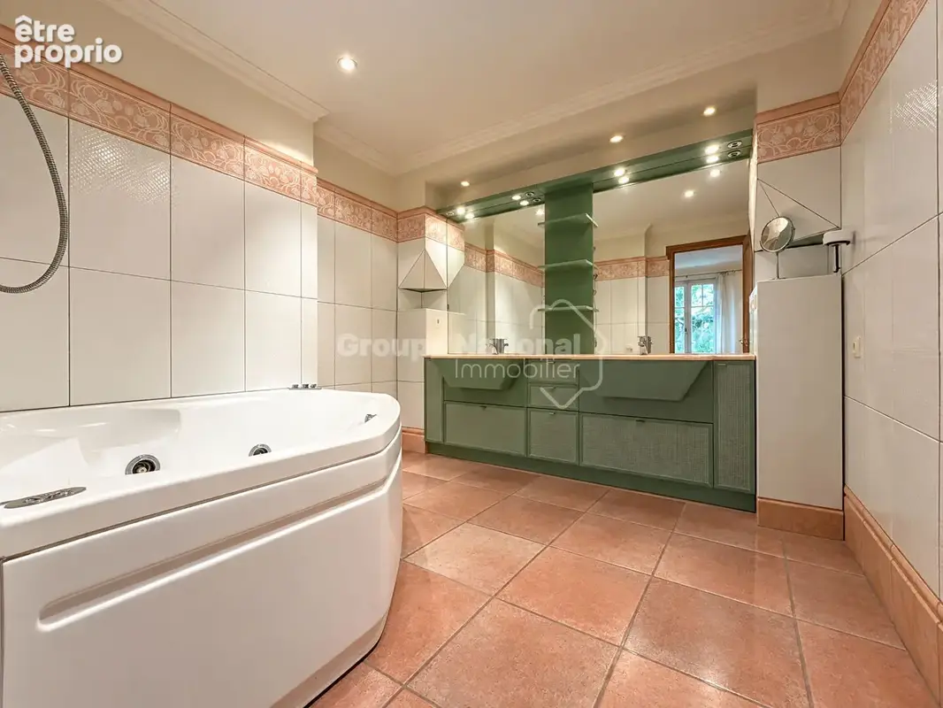 Villa de type 7  avec piscine, garage et dépendances ! - photo 7