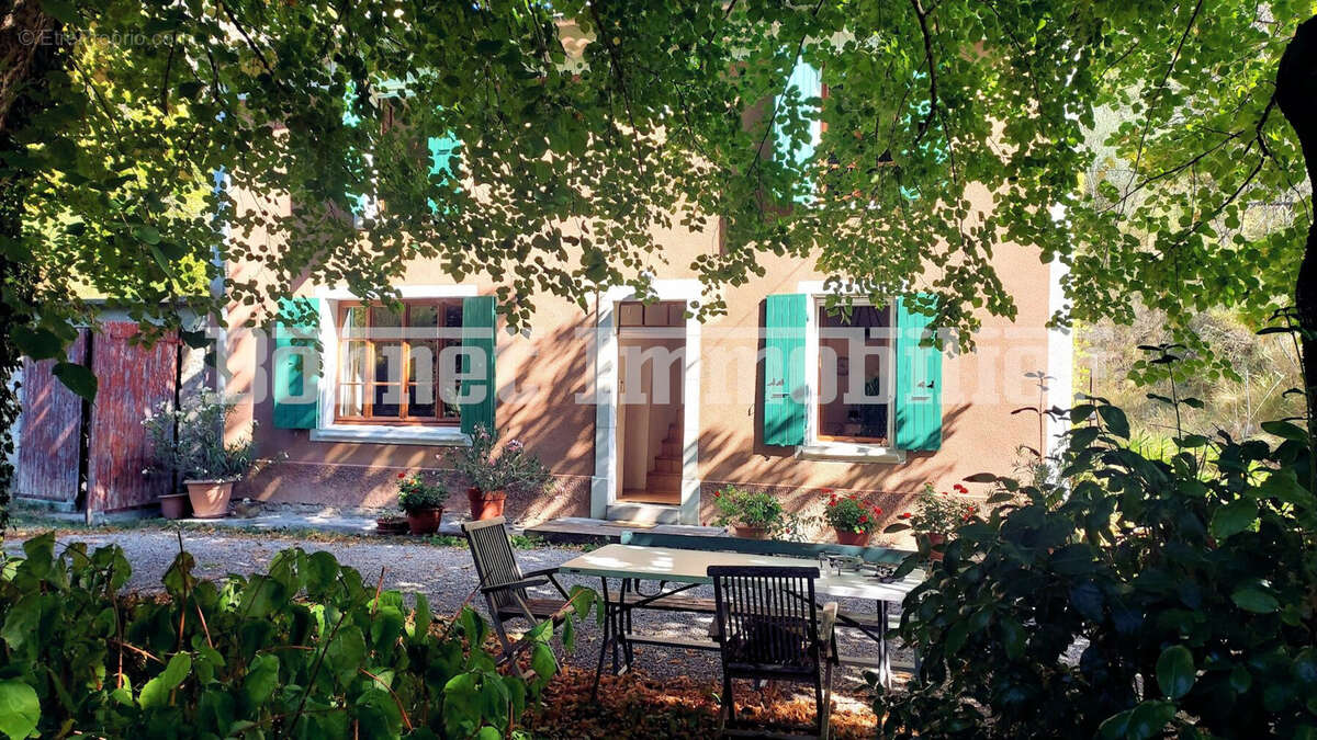 Maison à CHATEAUNEUF-DE-BORDETTE