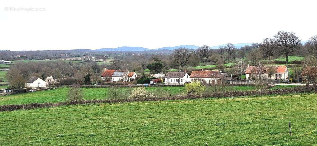 Maison à SAINT-SEINE