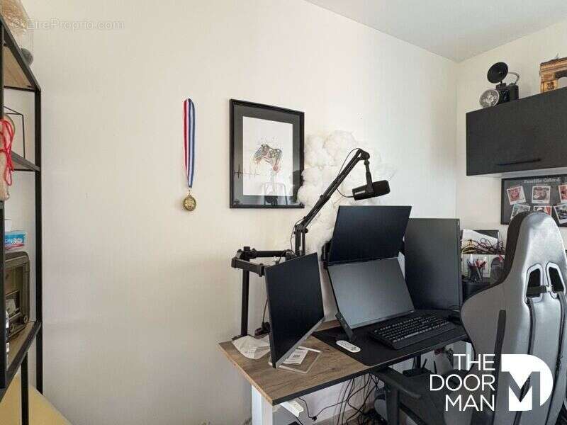 Maison à SAINT-HILAIRE-DE-CHALEONS