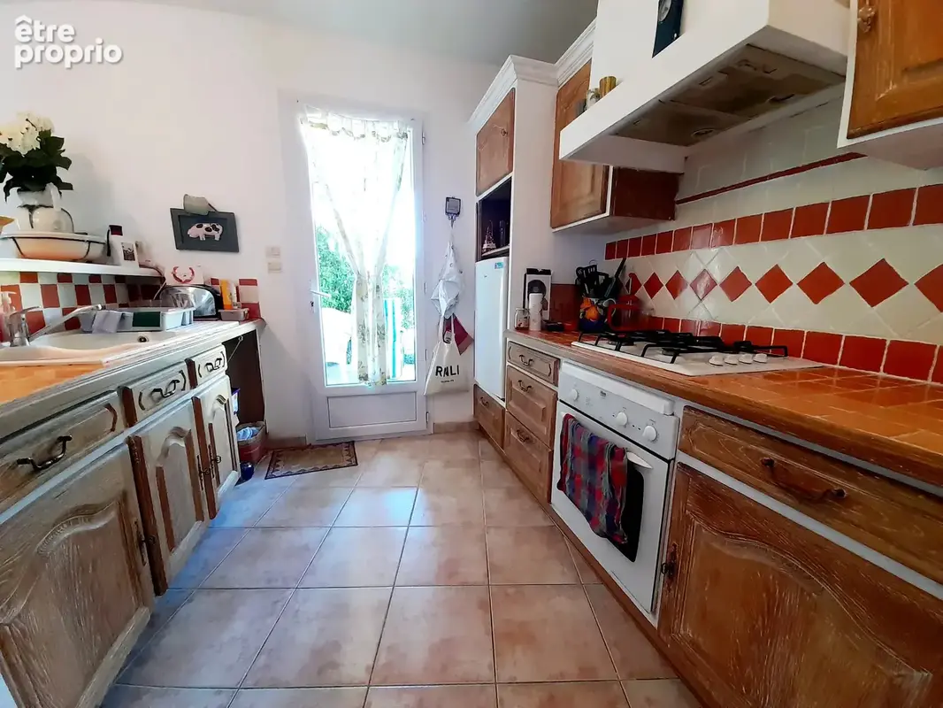 Plain-pied moderne et lumineux dans un environnement paisible - photo 4