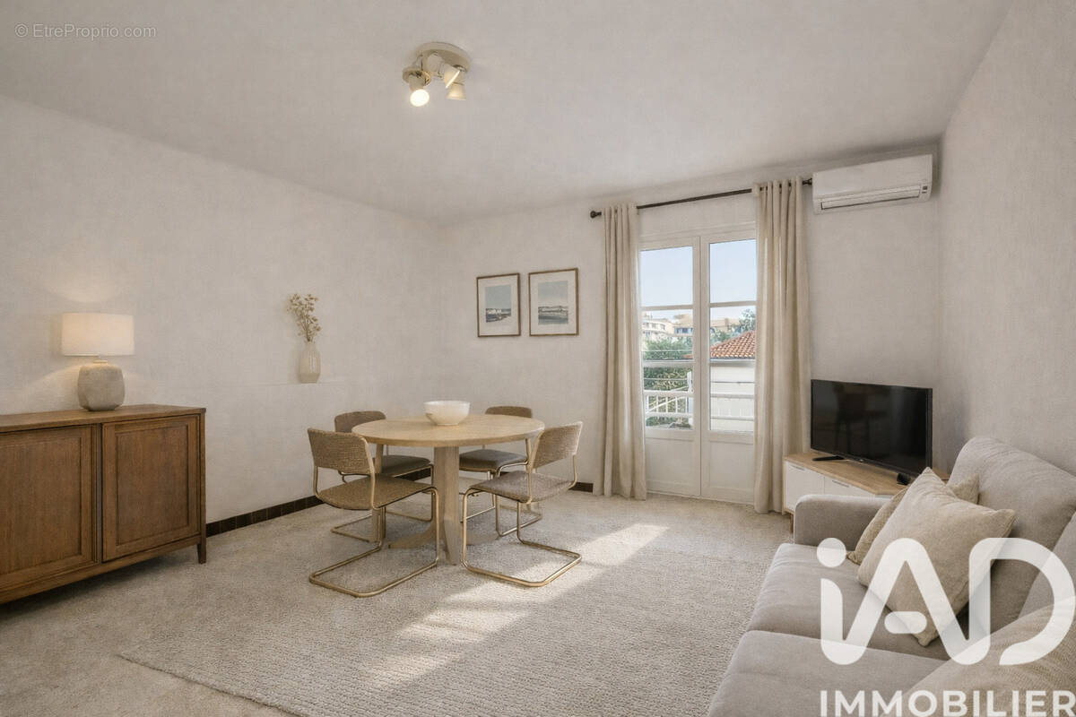 Photo 1 - Appartement à FREJUS