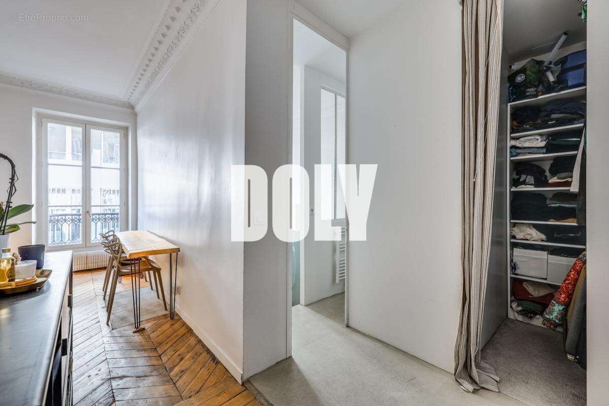 DOLY - APPARTEMENT - 48 m2 - Rue D'Enghien, 75010 - photo 6