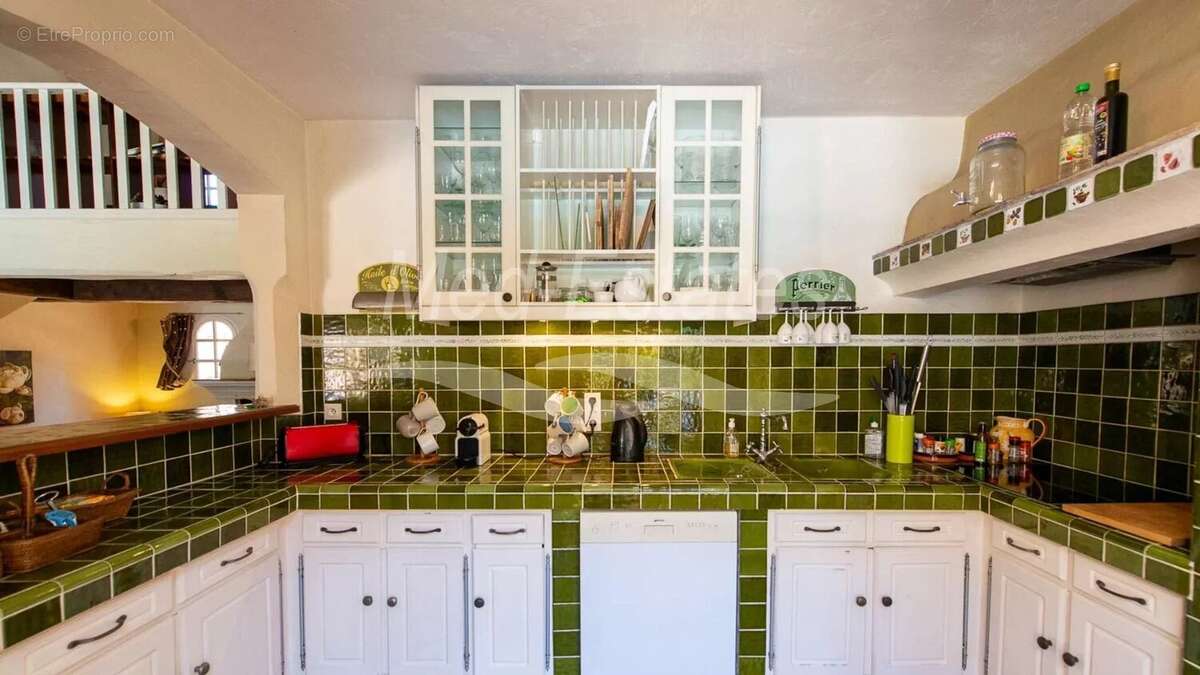 Maison à PLAN-DE-LA-TOUR