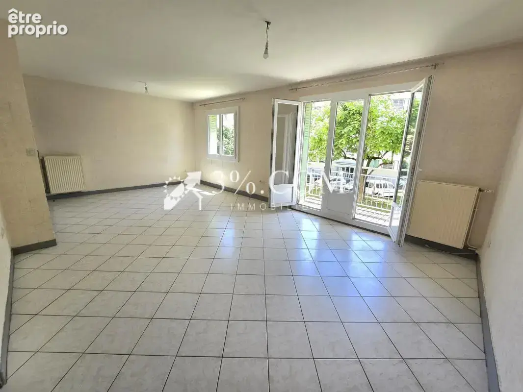 Appartement à GUILHERAND-GRANGES