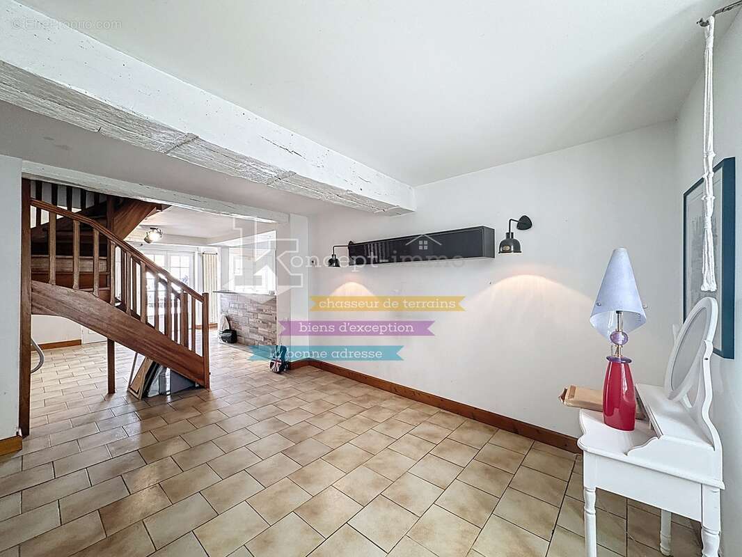 n°4 - Maison à CLERMONT