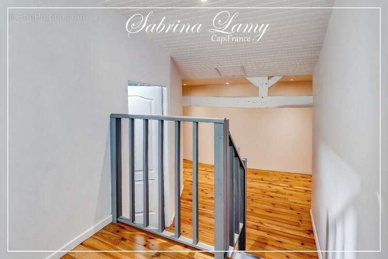 Maison à LE MESNIL-SUR-OGER