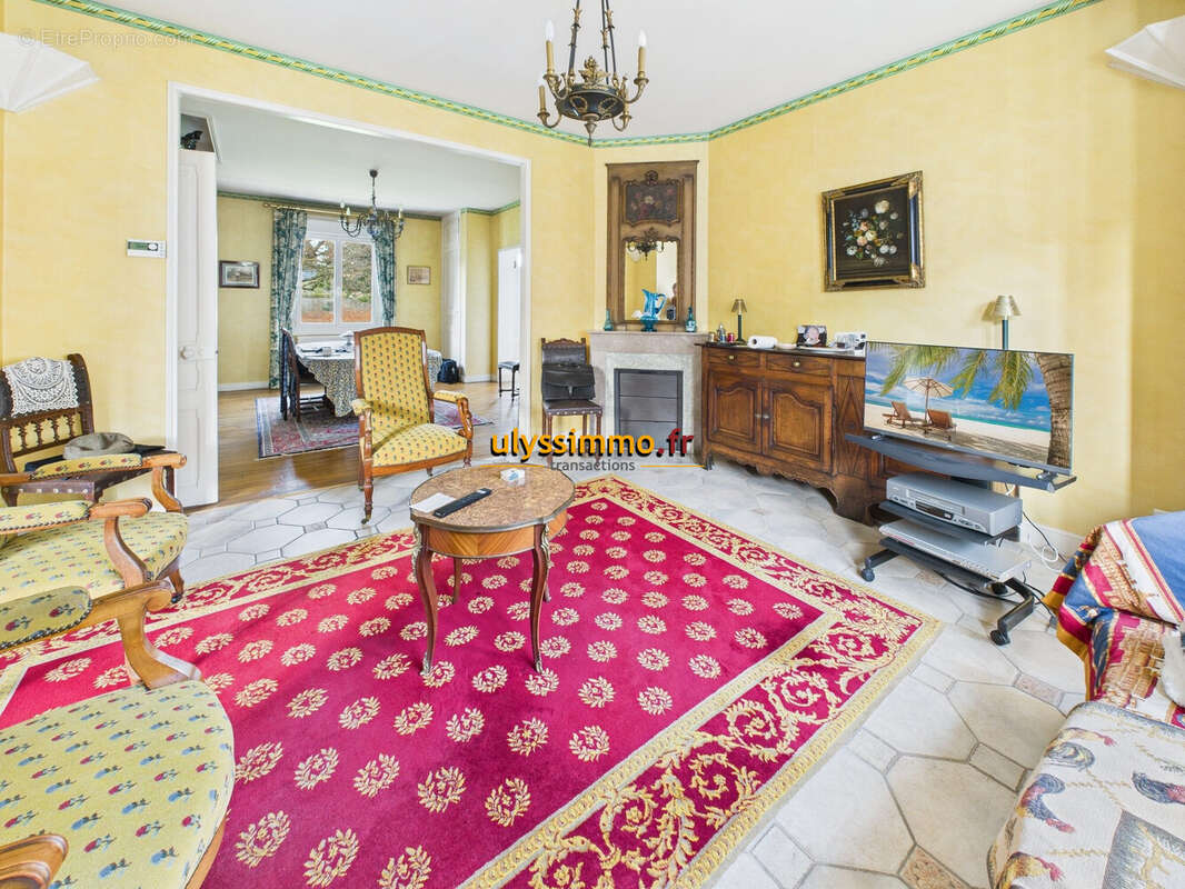 Maison à ROSIERES-EN-SANTERRE