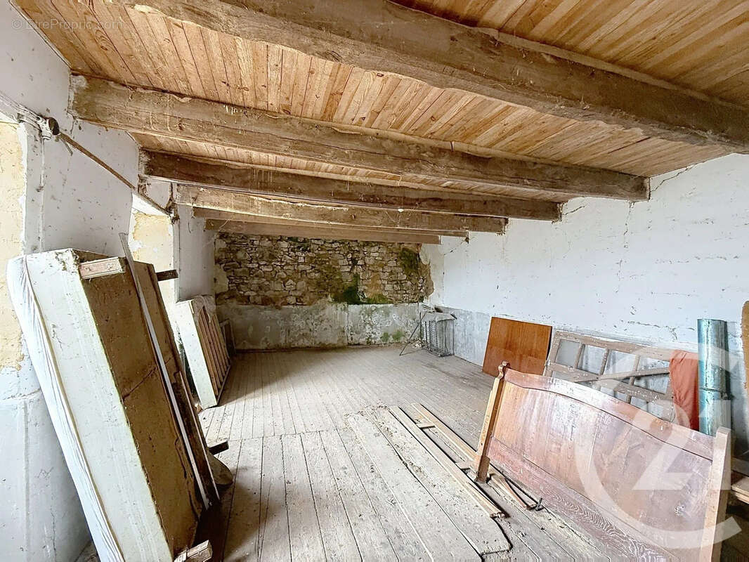 Maison 110 m² à Prat  - photo 15