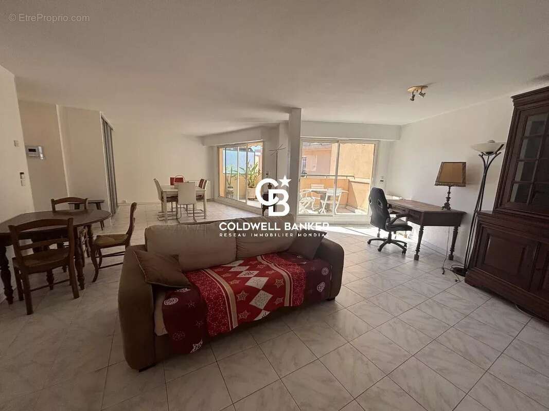 Appartement à SAINT-RAPHAEL