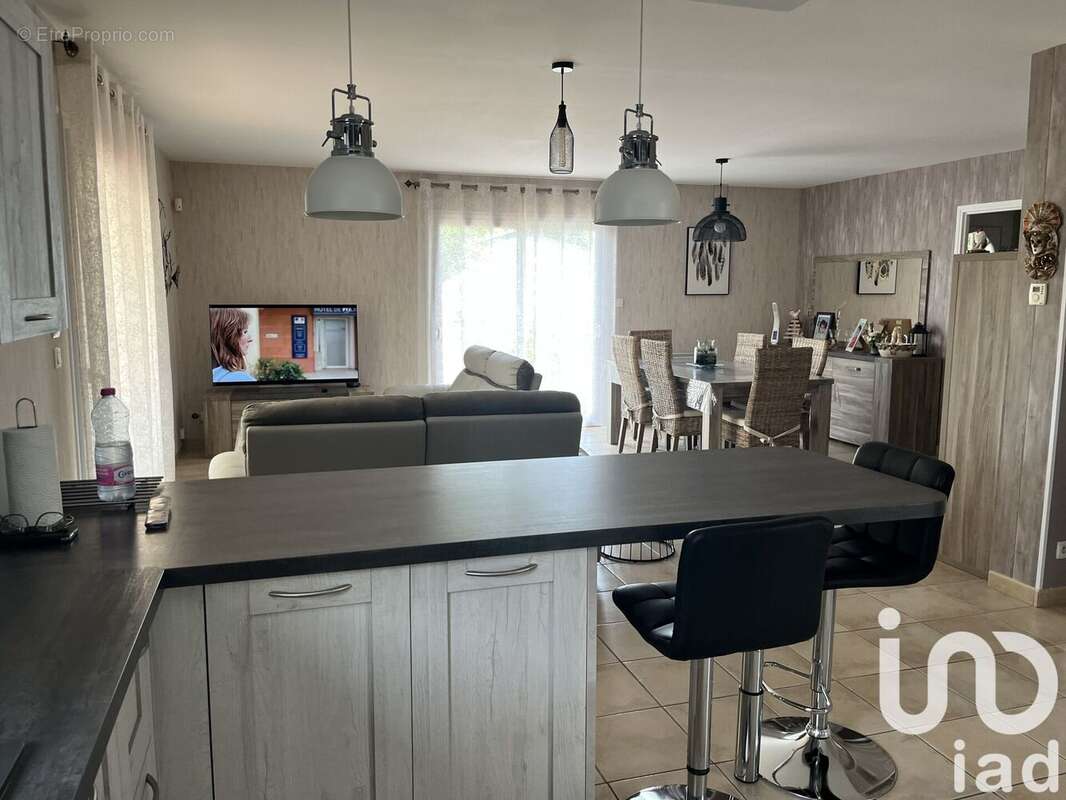 Maison 109 m² à Sablonceaux  - photo 5