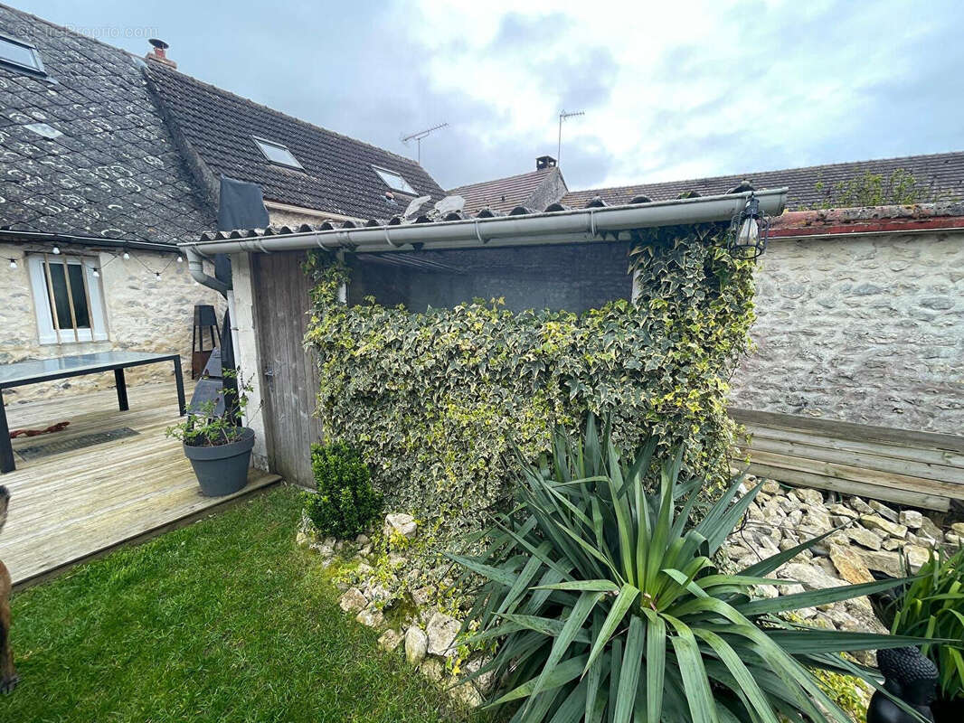 Maison à AUNEAU