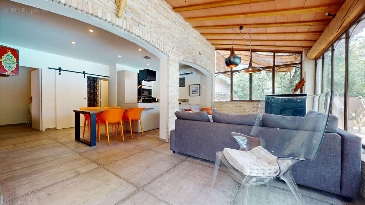 Maison à CABRIERES-D'AVIGNON